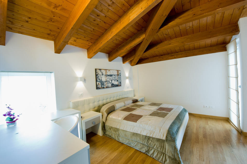 Jolie Bed And Breakfast Pescara Habitación foto